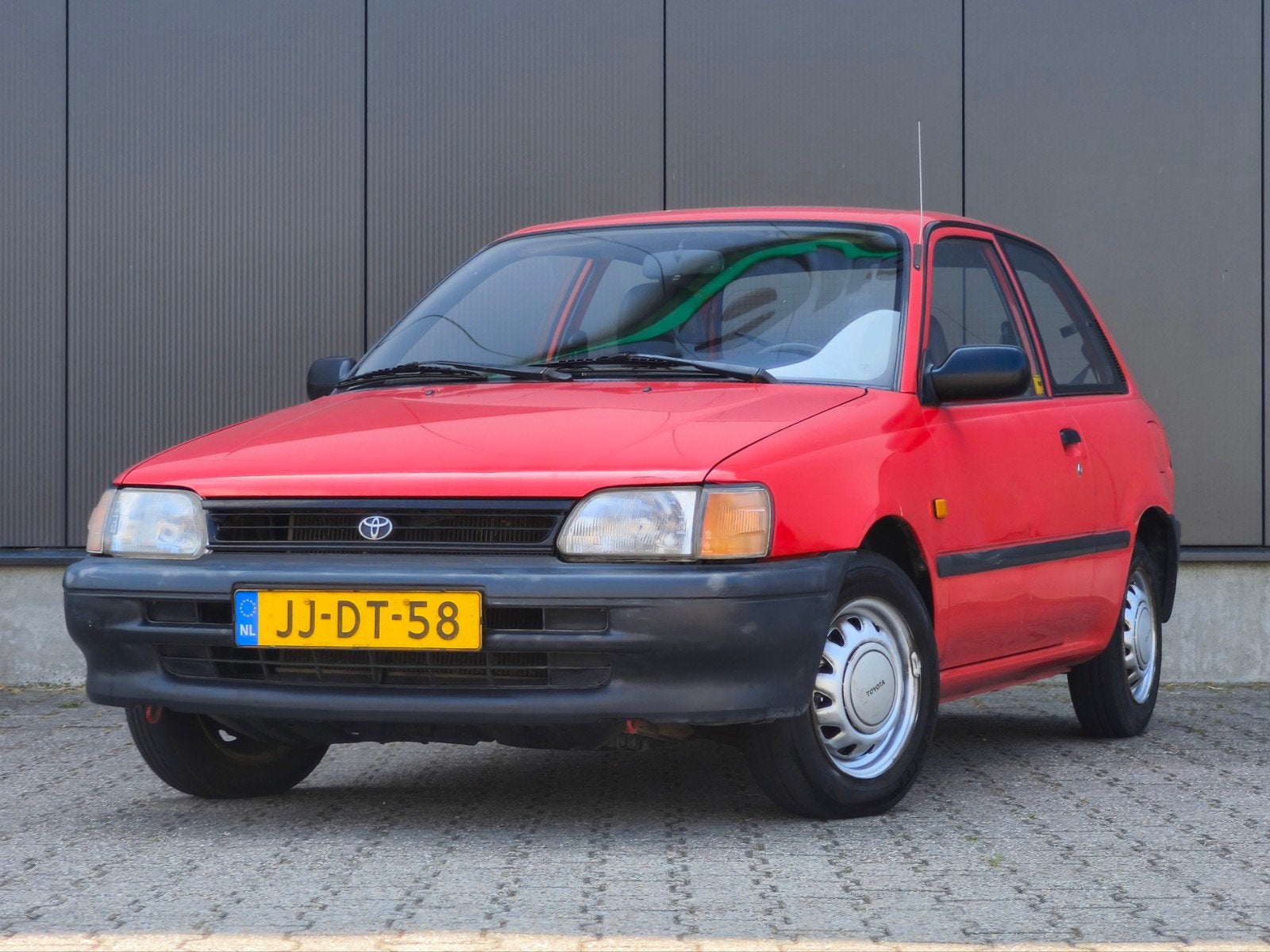 Toyota Starlet 1.3 AUTOMAAT TREKHAAK APK 2027 RECENTE BEURT, Auto's, Toyota, Stof, 74 pk, 4 cilinders, Starlet