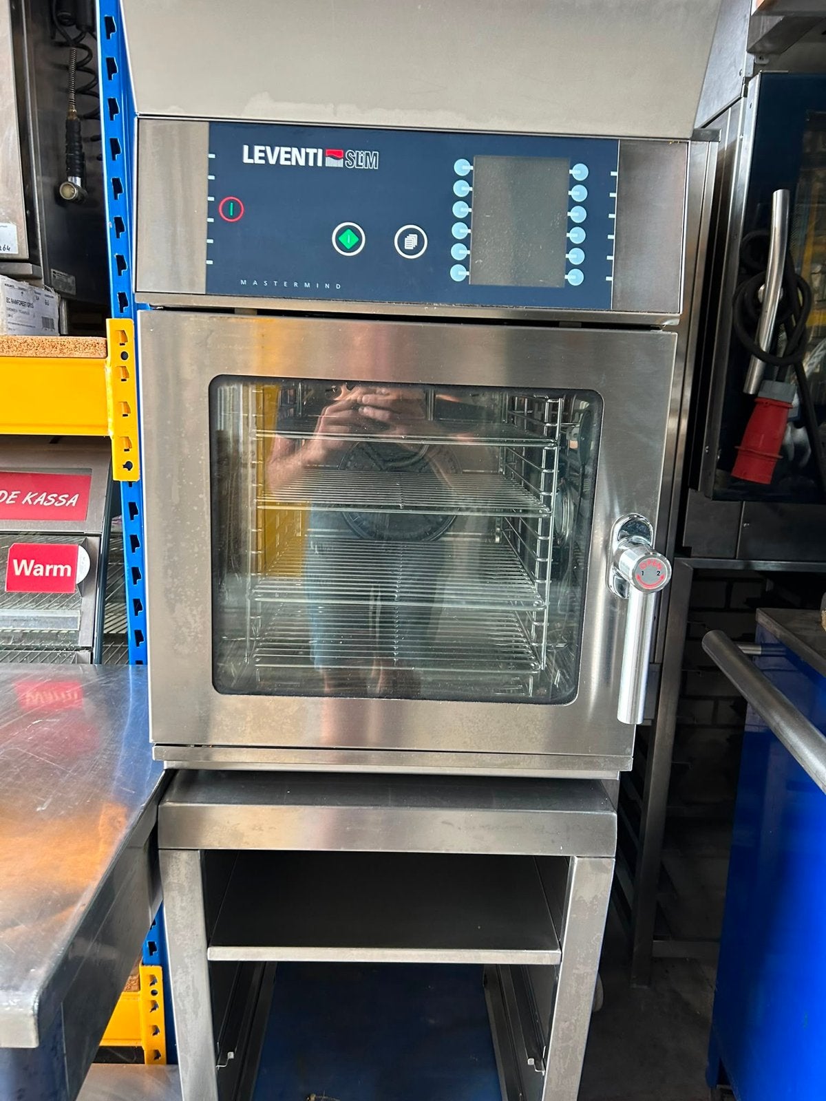 Leventi Slim Combisteamer met onderstel, Ophalen, Gebruikt