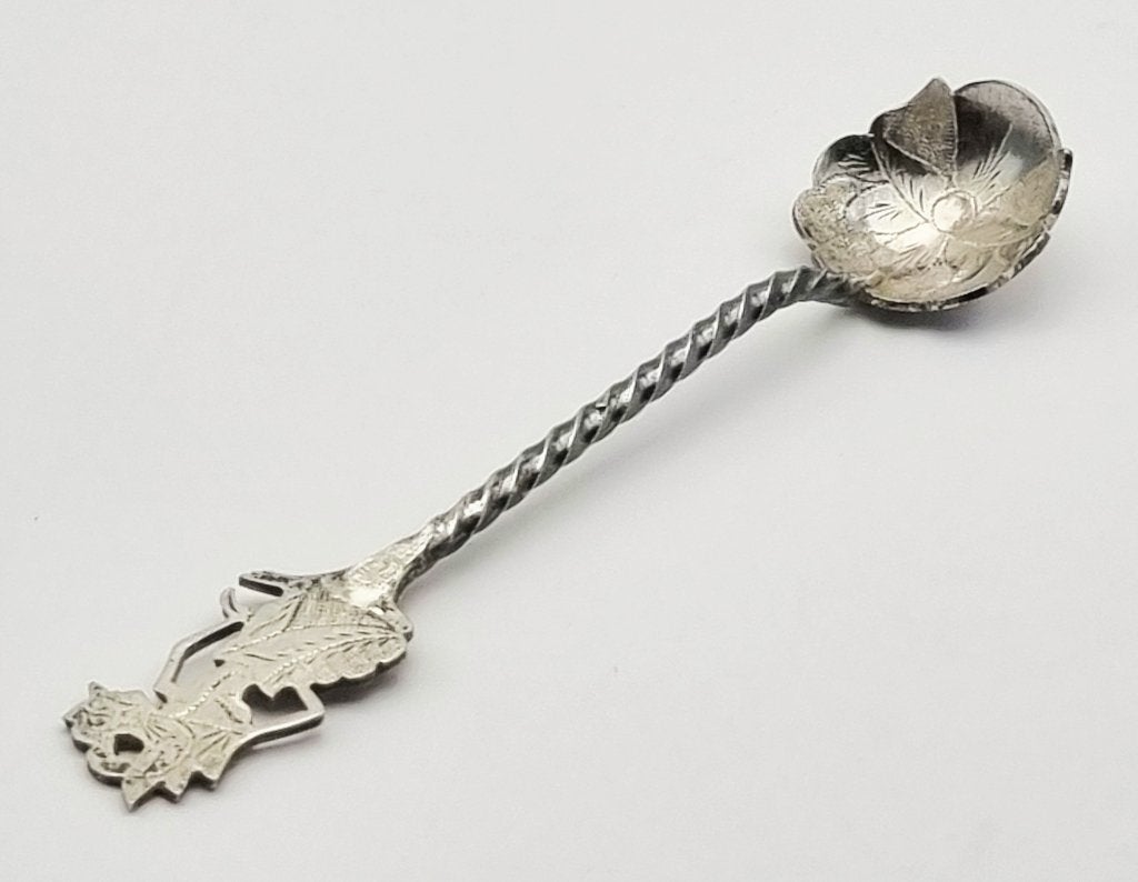 1390. Djokja zilveren theelepels, eerste helft 20e eeuw, Ophalen, Zilver