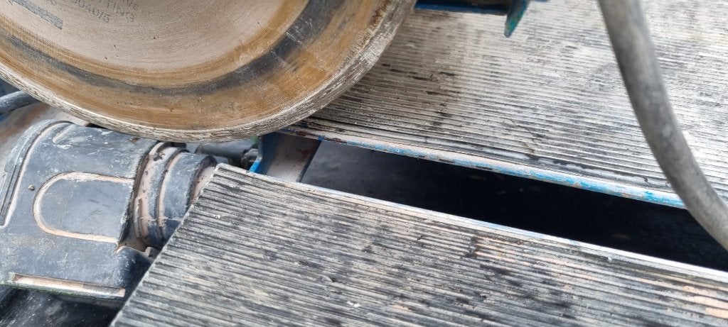 tegel zaagtafel met waterbak, Ophalen, Overige typen, Zo goed als nieuw, Kibani
