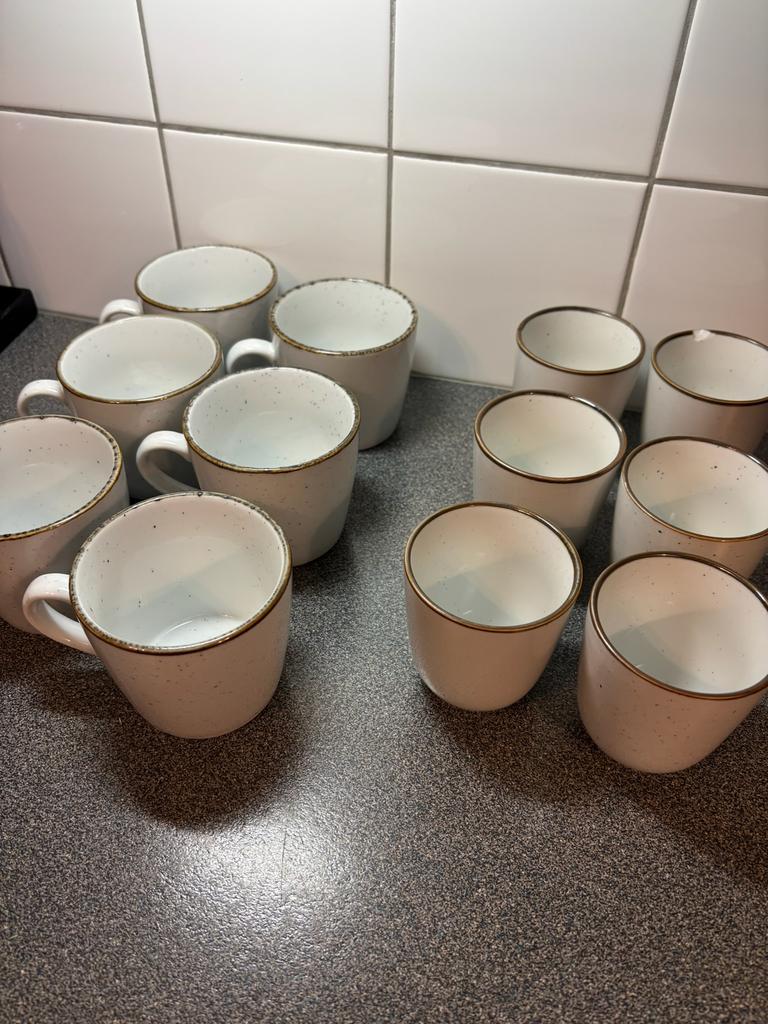 Kopjes Xenos, Ophalen of Verzenden, Zo goed als nieuw, Overige stijlen, Kop(pen) en/of Schotel(s)