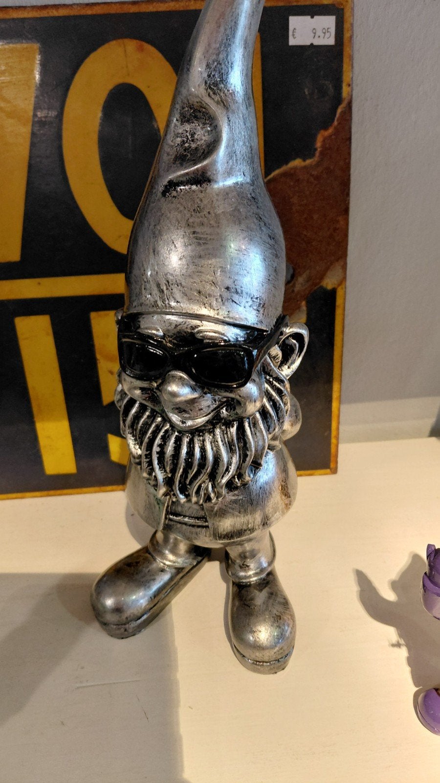 Grote tevreden kabouter met zonnebril grijs/zilver, F, Overige stijlen, Nieuw, Kunststof
