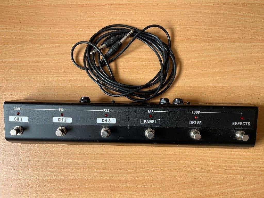 Boss GA-FC voetcontroller voor oa Katana (bas)versterkers, Ophalen of Verzenden, Zo goed als nieuw