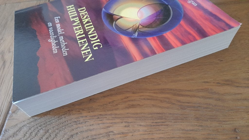 Gerard Egen - Deskundig hulpverlenen, Boeken, Ophalen of Verzenden, Gelezen, Gerard Egen