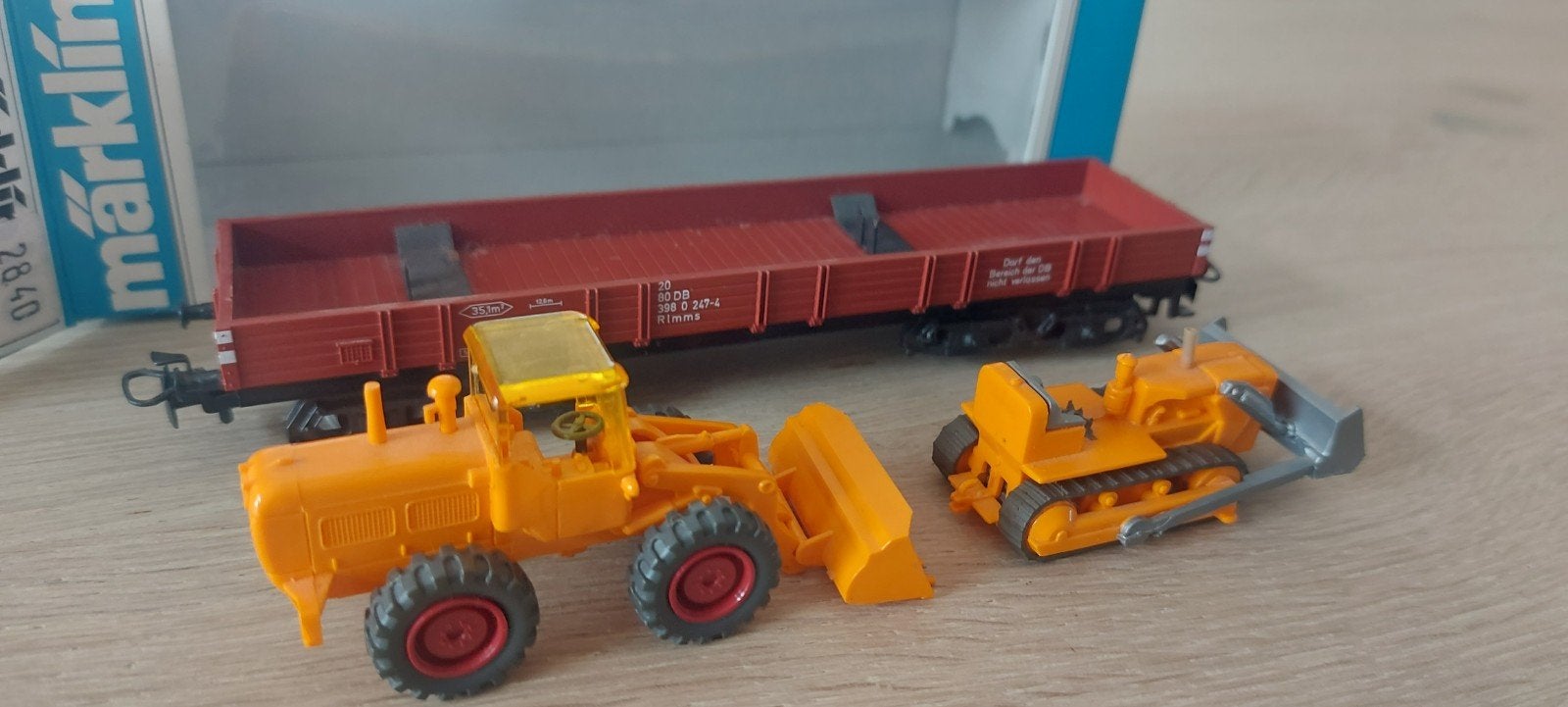 Märklin DB lageboordwagen+bulldozer+shovel artnr 4474 in ovp, Ophalen of Verzenden, Zo goed als nieuw, Bus of Vrachtwagen, Herpa