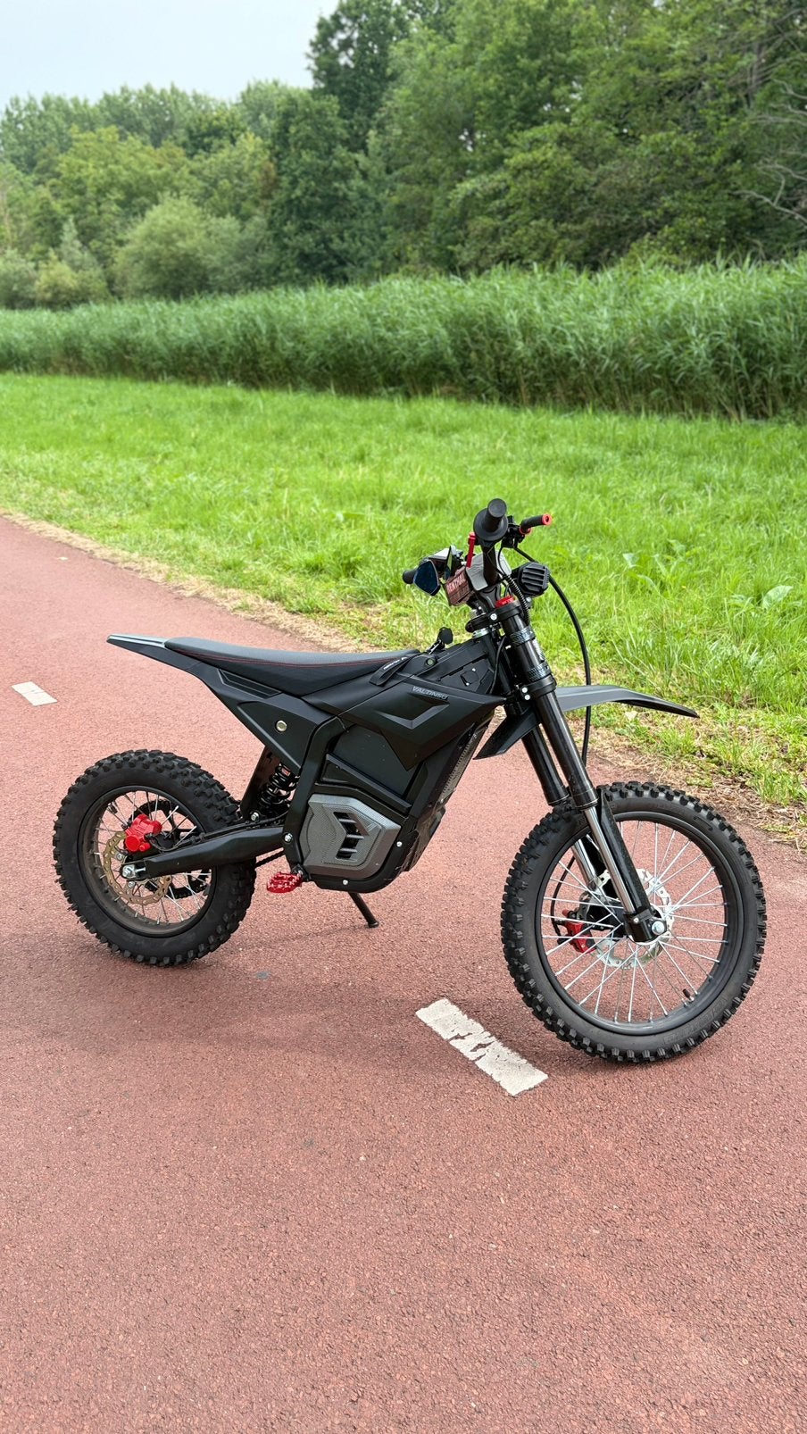 Valtinsu EM5 Pro Elektrische Dirt Bike - Zo goed als nieuw, Ophalen, Zo goed als nieuw, Overige merken
