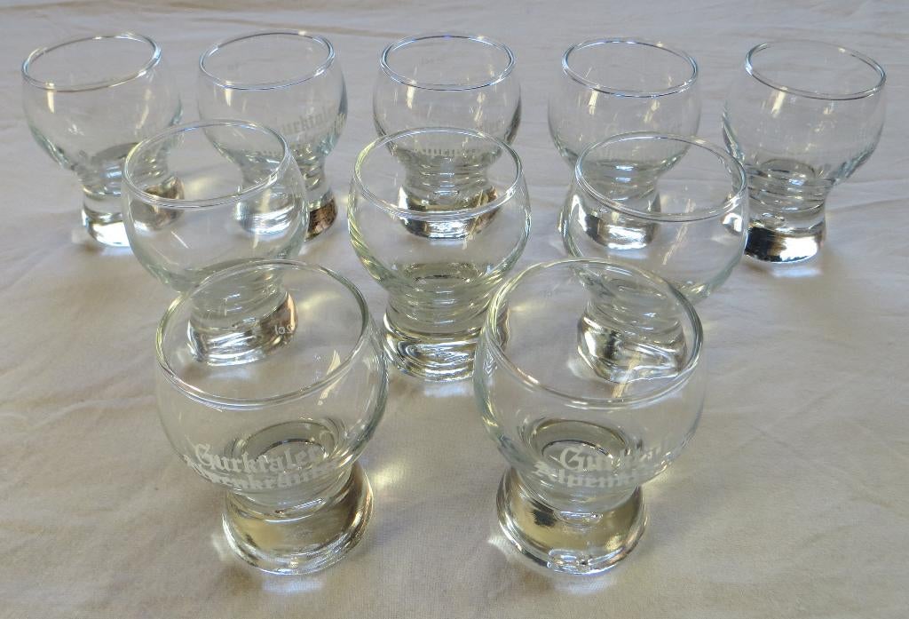 10 Borrelglaasjes / likeurglaasjes. Gurktaler. Shotjes., Ophalen, Glas of Glazen, Gebruikt, Glas