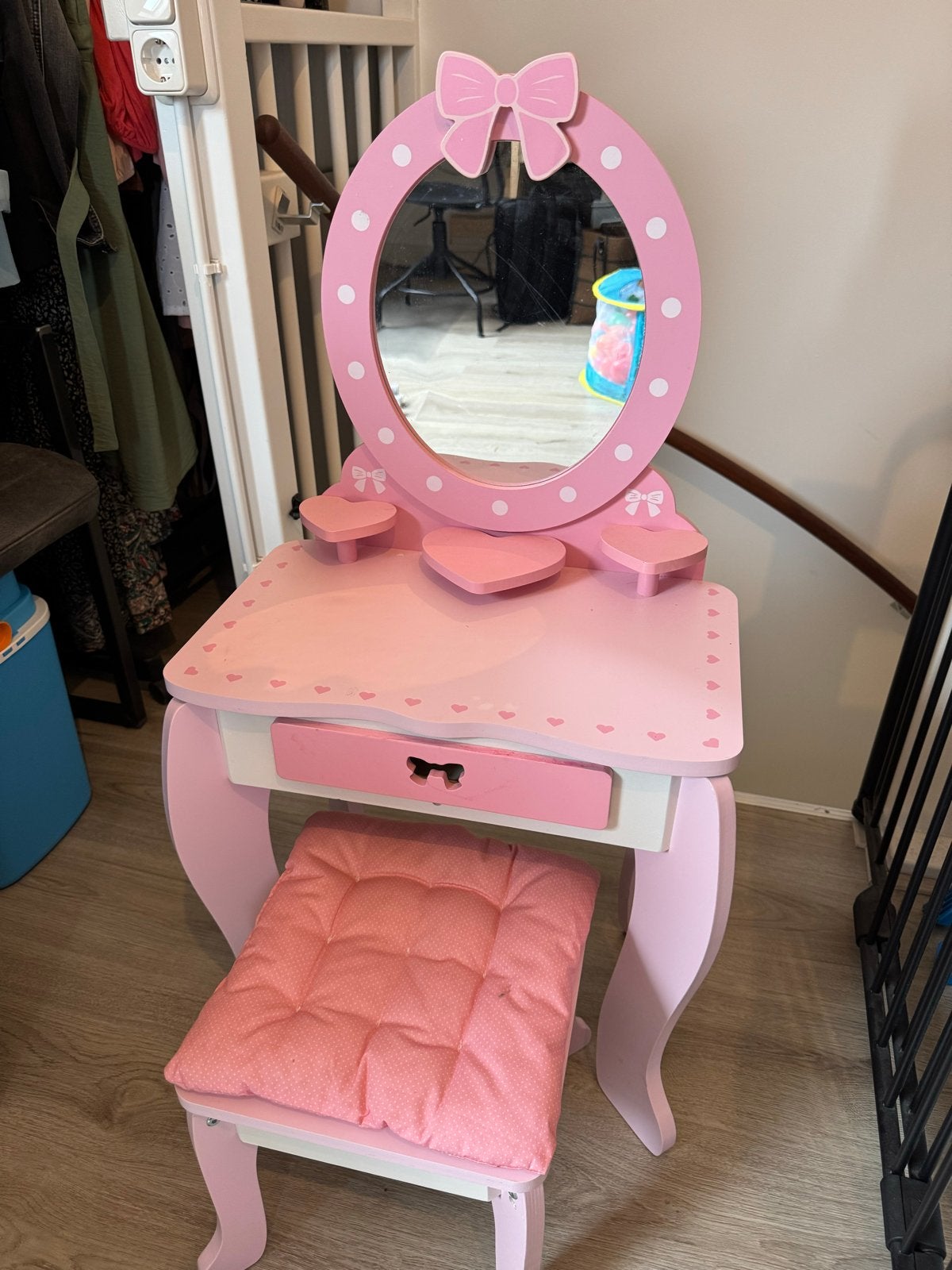 Roze kaptafel met spiegel en krukje voor kinderen, Ophalen, Minder dan 50 cm, Gebruikt, Minder dan 100 cm