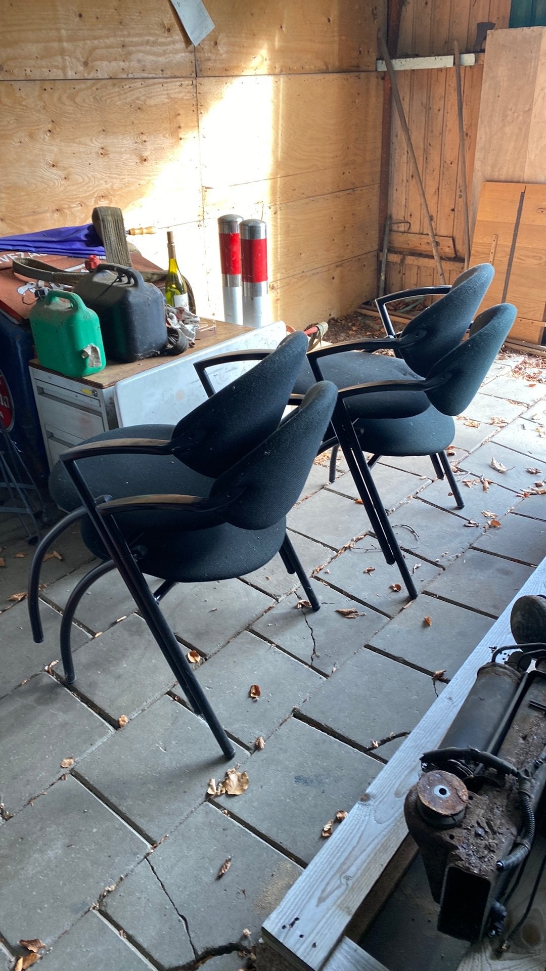 4 stoelen, Ophalen