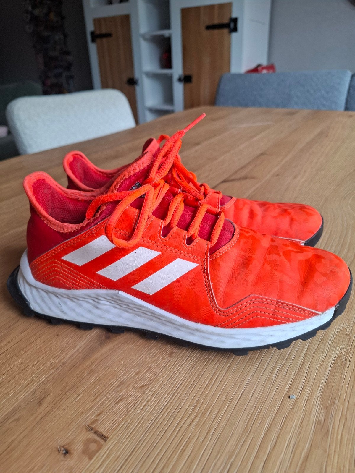 Adidas Hockey schoenen Youngstar – Maat 38 2/3– Oranje/Wit, Ophalen, Zo goed als nieuw, Schoenen