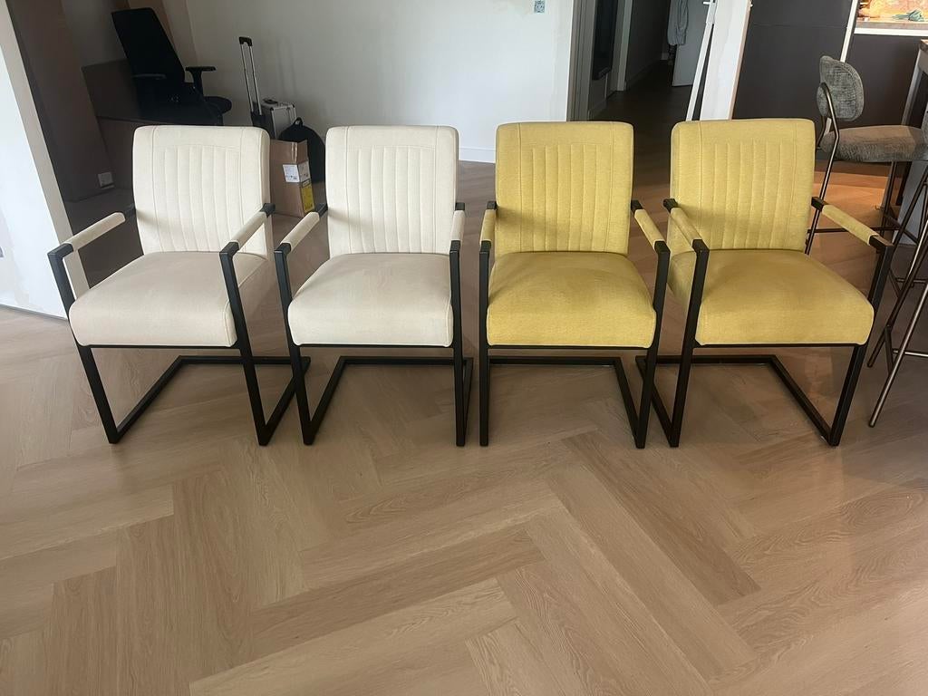 4 eetkamerstoelen, Ophalen, Zo goed als nieuw, Vijf, Zes of meer stoelen