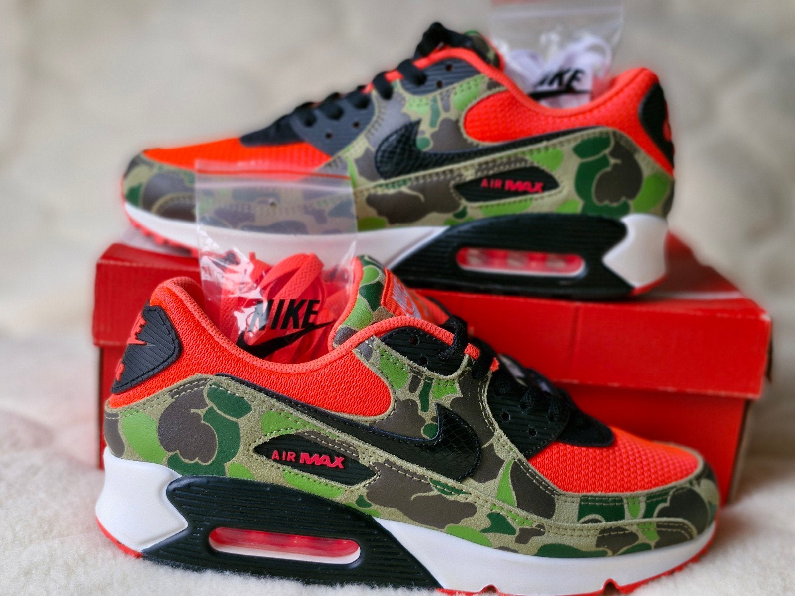 Nike air max 90 Reverse Duck Camo 44.5, Ophalen of Verzenden, Zo goed als nieuw, Jongen of Meisje, Sportschoenen