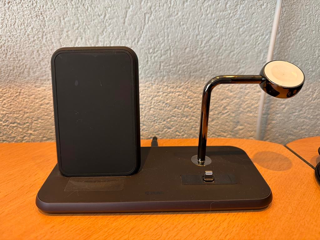 Stand + Dock + Watch Aluminium Wireless Charger, Ophalen of Verzenden, Gebruikt, Apple iPhone