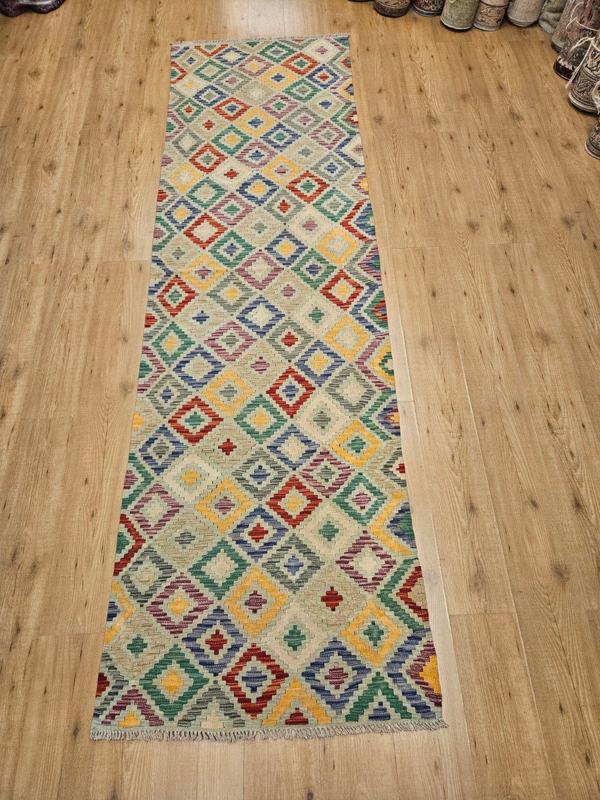 Prachtige handgeweven oosterse kelim loper 308x89, Huis en Inrichting, Stoffering | Tapijten en Kleden, Info@SlatsAntiek.nl, Kelim