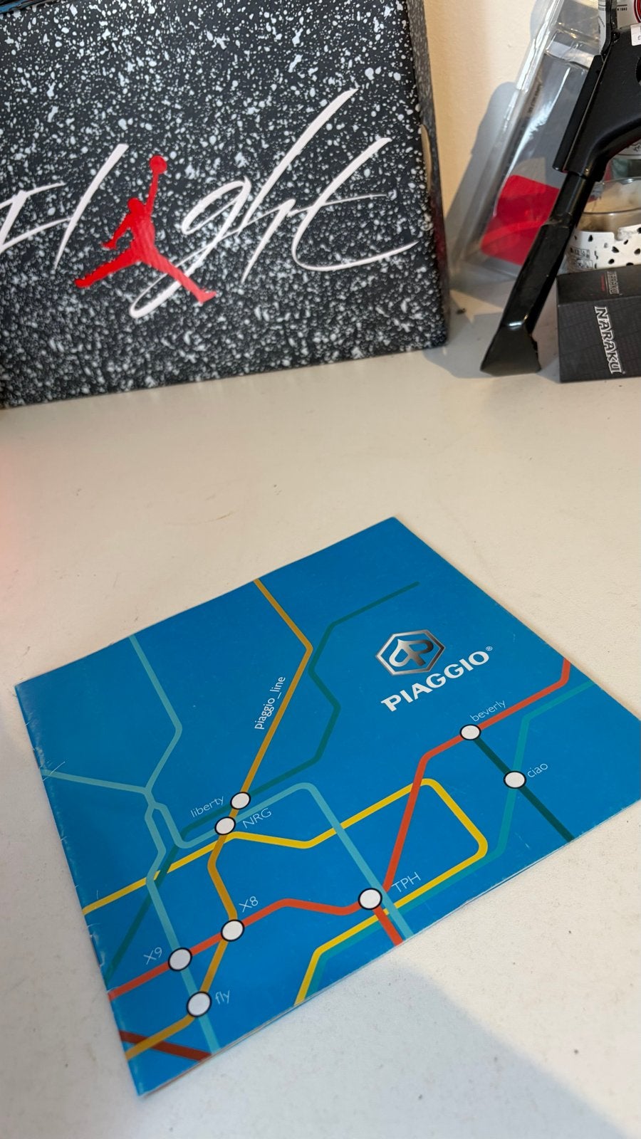 Piaggio Scooter Brochure - Modellenoverzicht, Fietsen en Brommers, Handleidingen en Instructieboekjes, Ophalen of Verzenden, Gebruikt