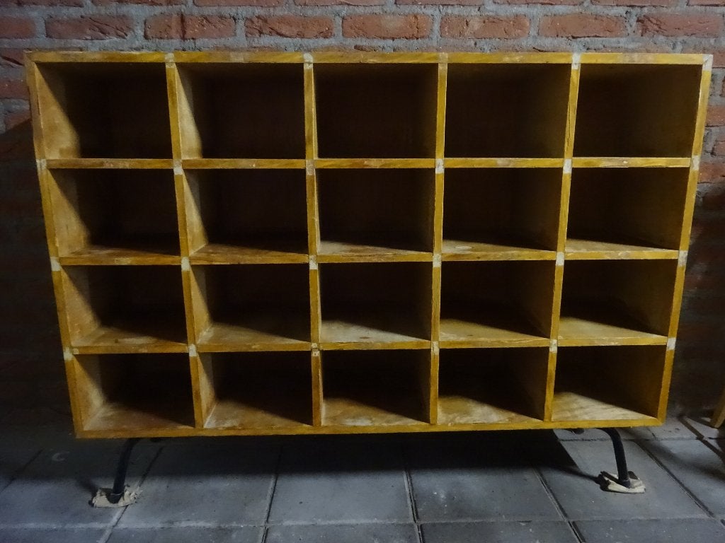 ( nr. 391 )  oude schoolkast, Ophalen