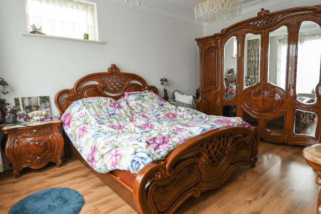 Slaapkamer Complete Authentieke Louis XV-stijl, Ophalen