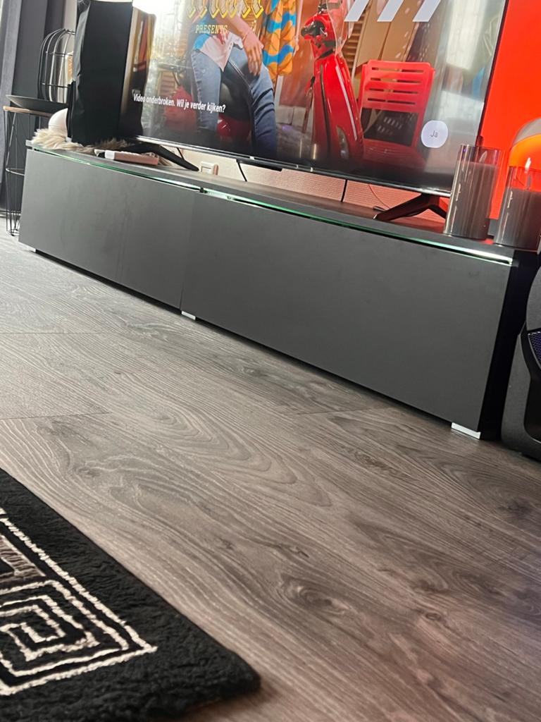 Dixon TV Meubel met LED Verlichting - Modern & Stijlvol, Ophalen, Kunststof, Zo goed als nieuw, 200 cm of meer