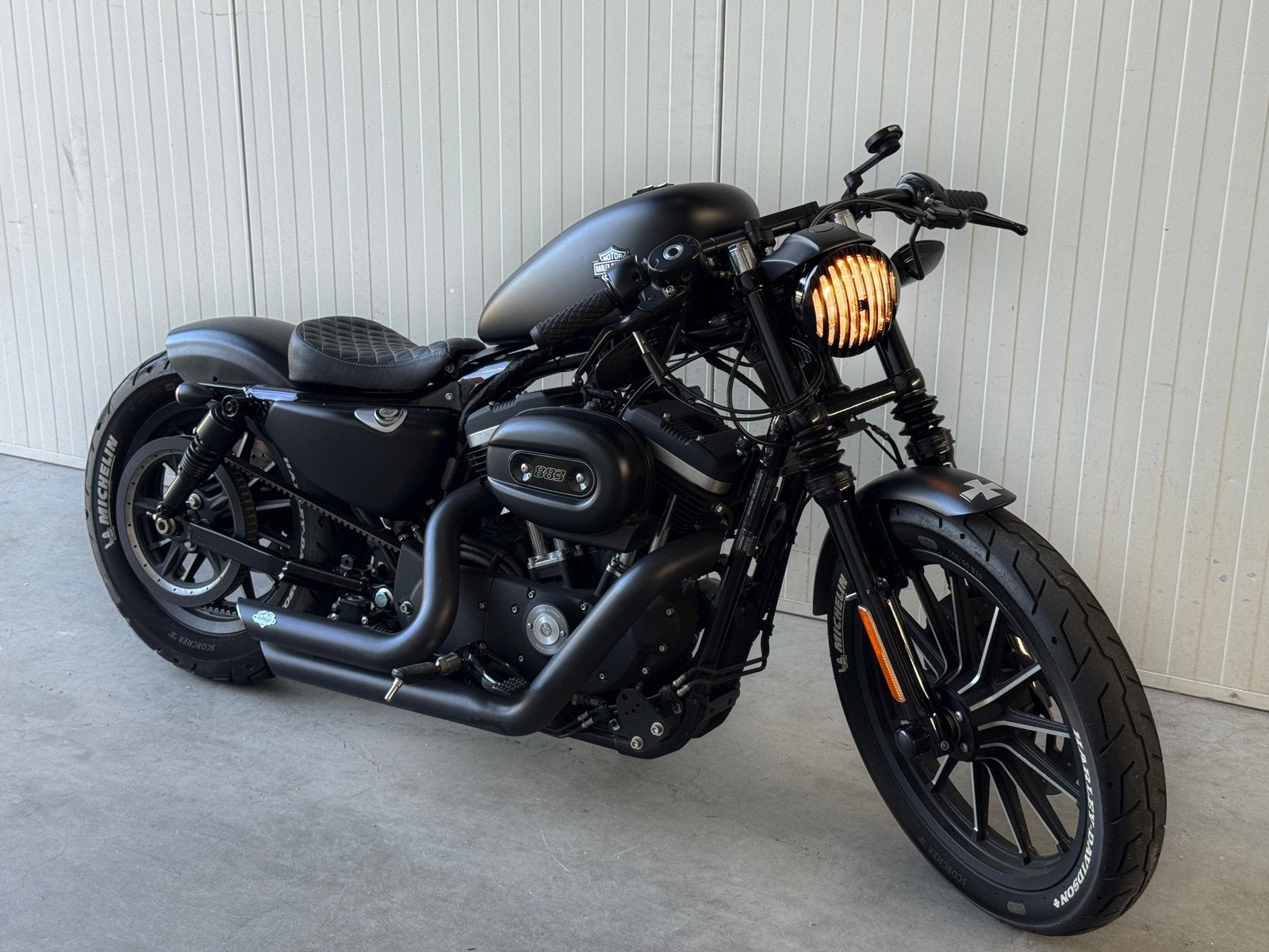 Harley-Davidson Sportster 883 SuperLow |Custom |LeoVince |A2, Motoren, Motoren | Harley-Davidson, 2 cilinders, Chopper, Gebruikt