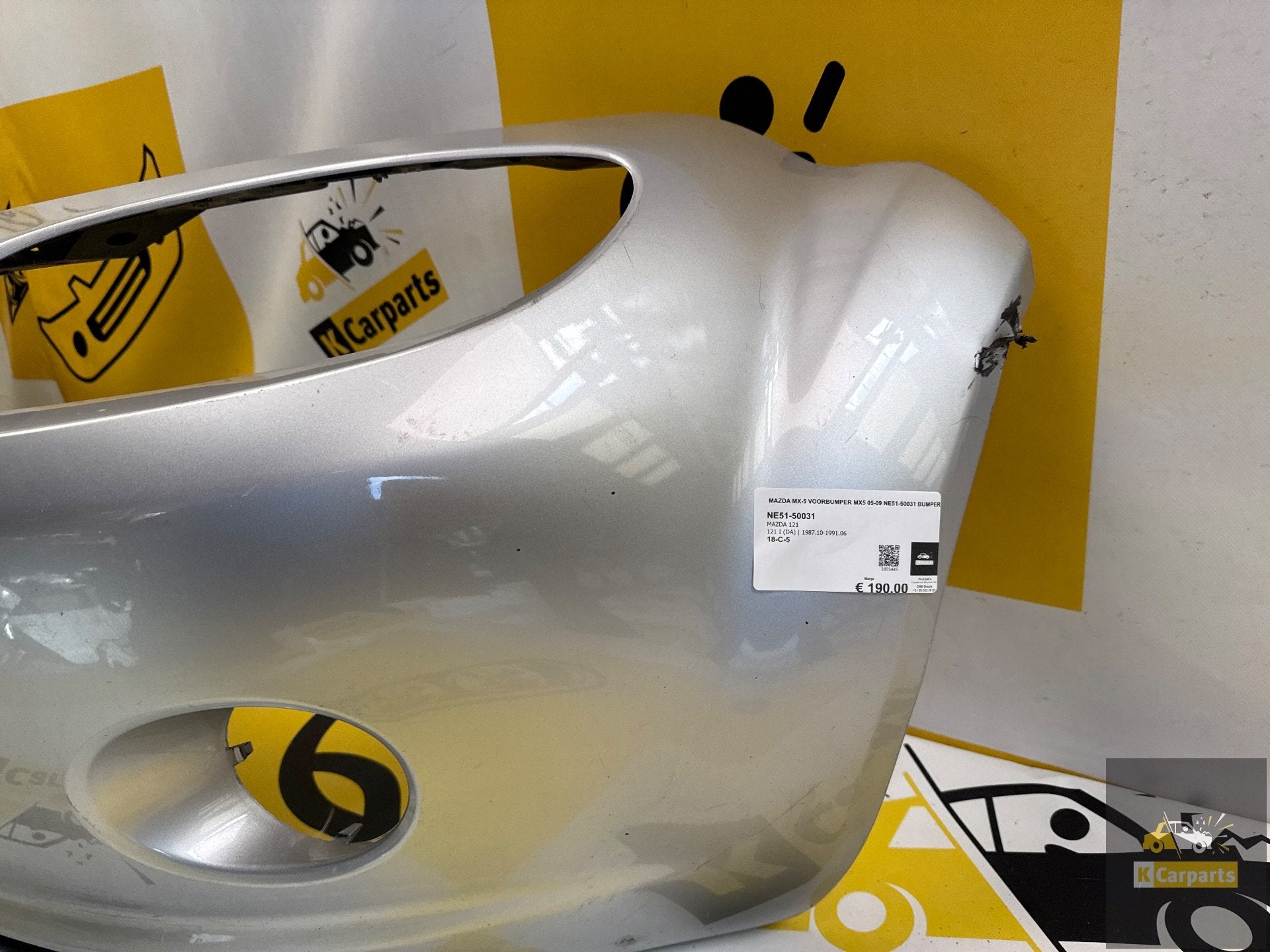 mazda mx-5 Voorbumper mx5 05-09 ne51-50031 Bumper, Gebruikt, Shinchi, Fuchu-Cho 3-1
730-8670  Hiroshima, Voor, Mazda Motor Corporation
