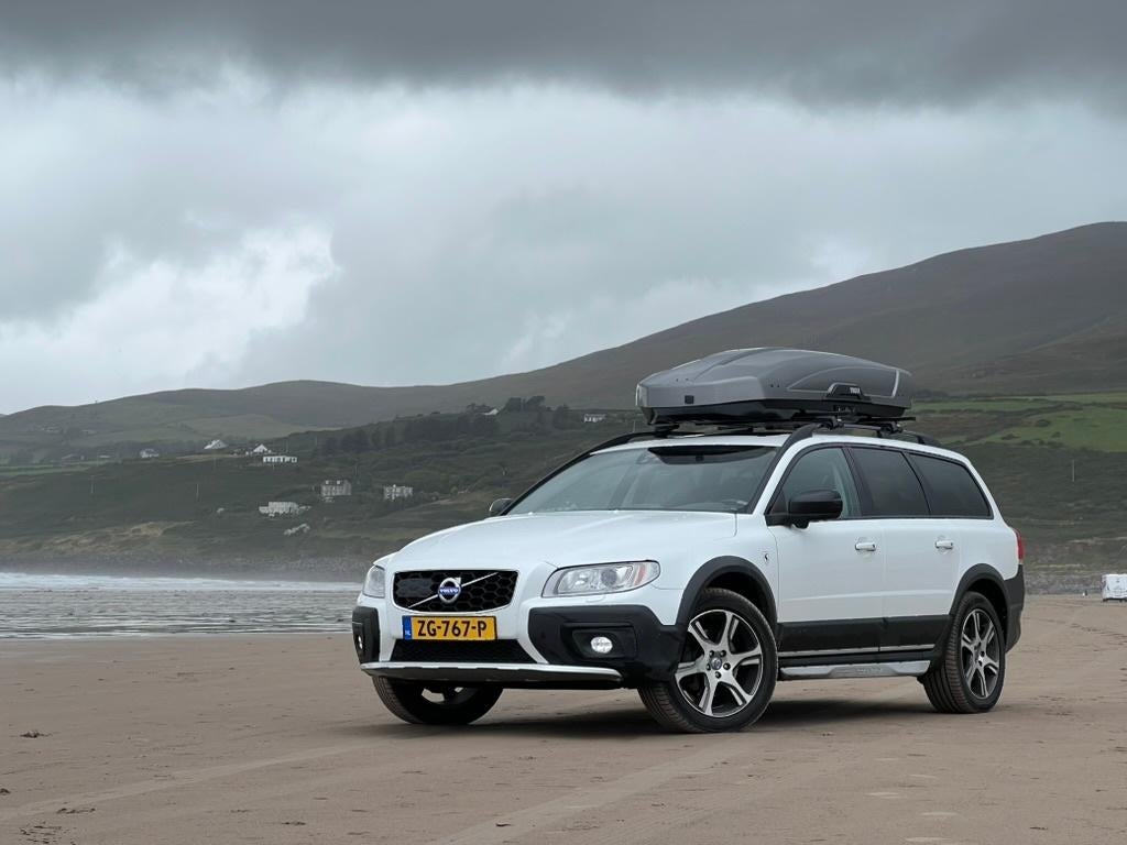 Volvo XC70 D5 AWD 215PK (2014)|CarPlay|Trekhaak|ACC, Auto's, Automaat, Zwart, 197 €/maand, XC70