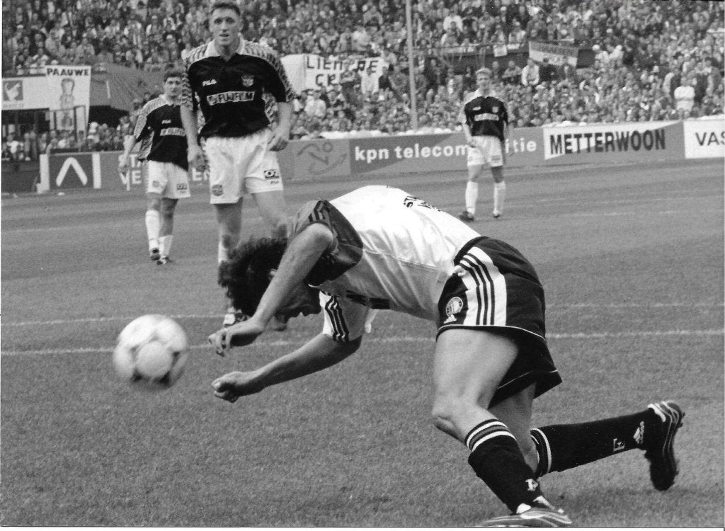 Persfoto Piet Bouts 25-04-1999 Feyenoord-NAC 2x, Verzamelen, Sportartikelen en Voetbal, Verzenden, Zo goed als nieuw, Feyenoord