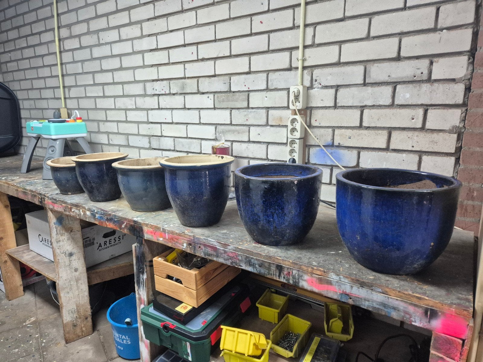 6  buiten bloempotten keramiek aardewerk geglazuurd blauw, Tuin en Terras, Bloembakken en Plantenbakken, Ophalen, Rond, Steen