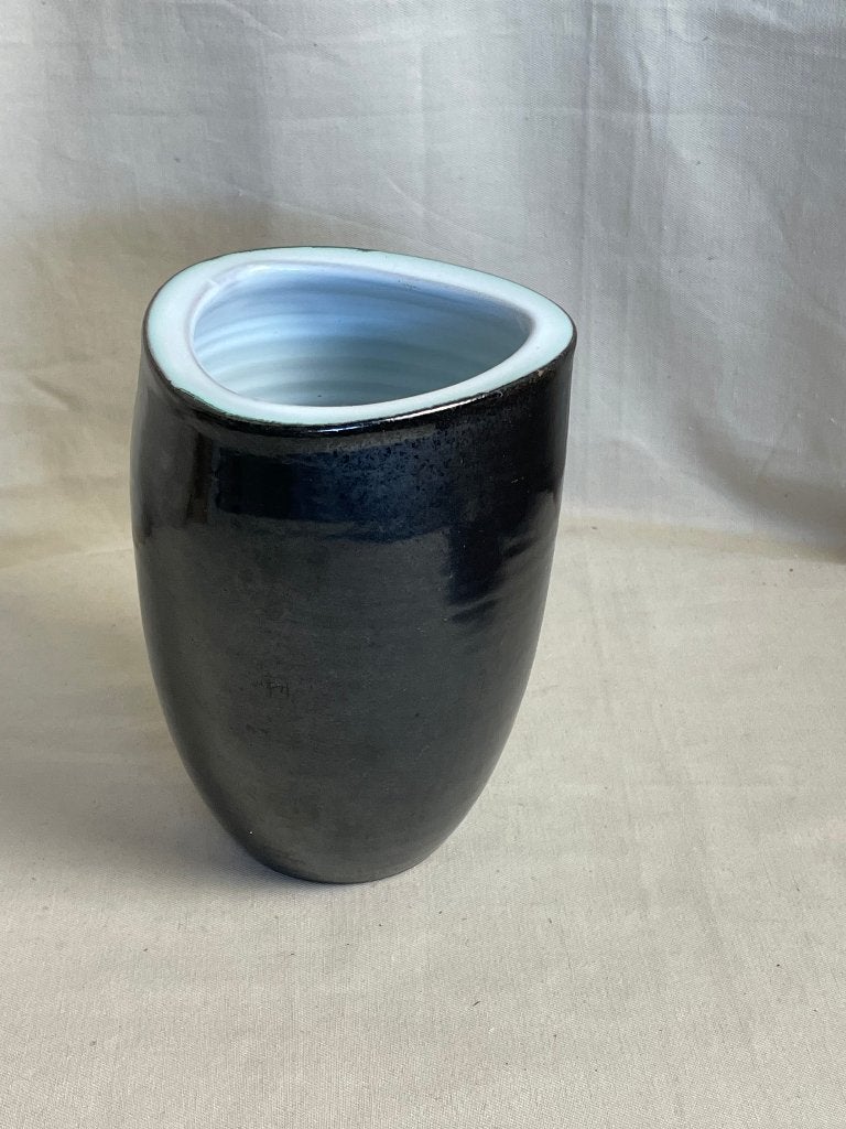 Vintage zwarte aardewerken vaas Nagtegaal 301, Overige materialen, Gebruikt, Meerkleurig, 15 cm