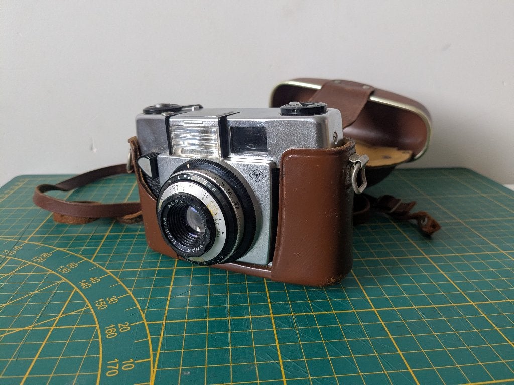 Agfa Silette-F, 35mm meetzoeker-camera originele lederen tas, Ophalen of Verzenden, Gebruikt, Compact, Overige Merken