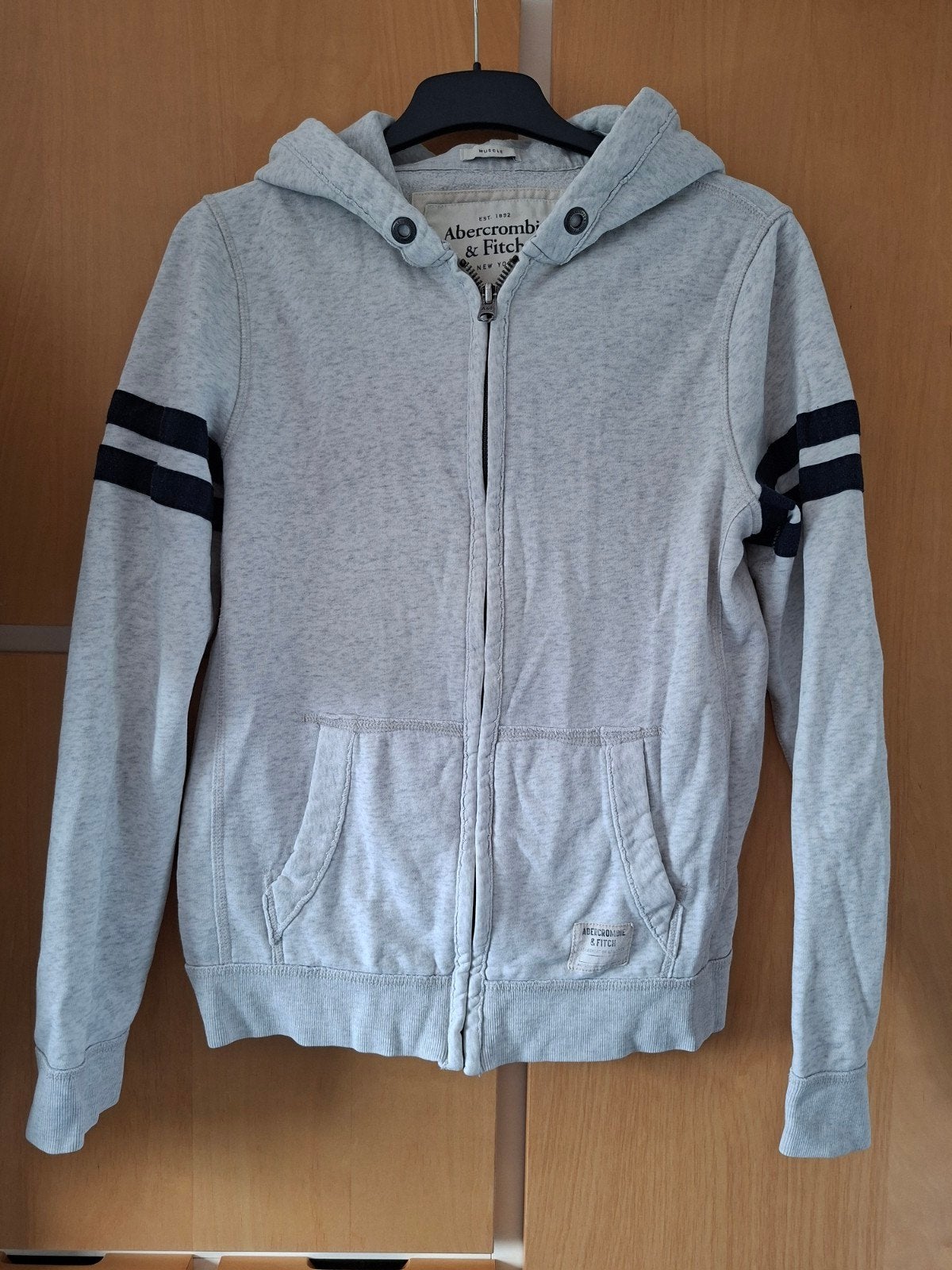 Abercrombie & Fitch Hoodie Maat M, Maat 38/40 (M), Ophalen of Verzenden, Grijs, Gedragen