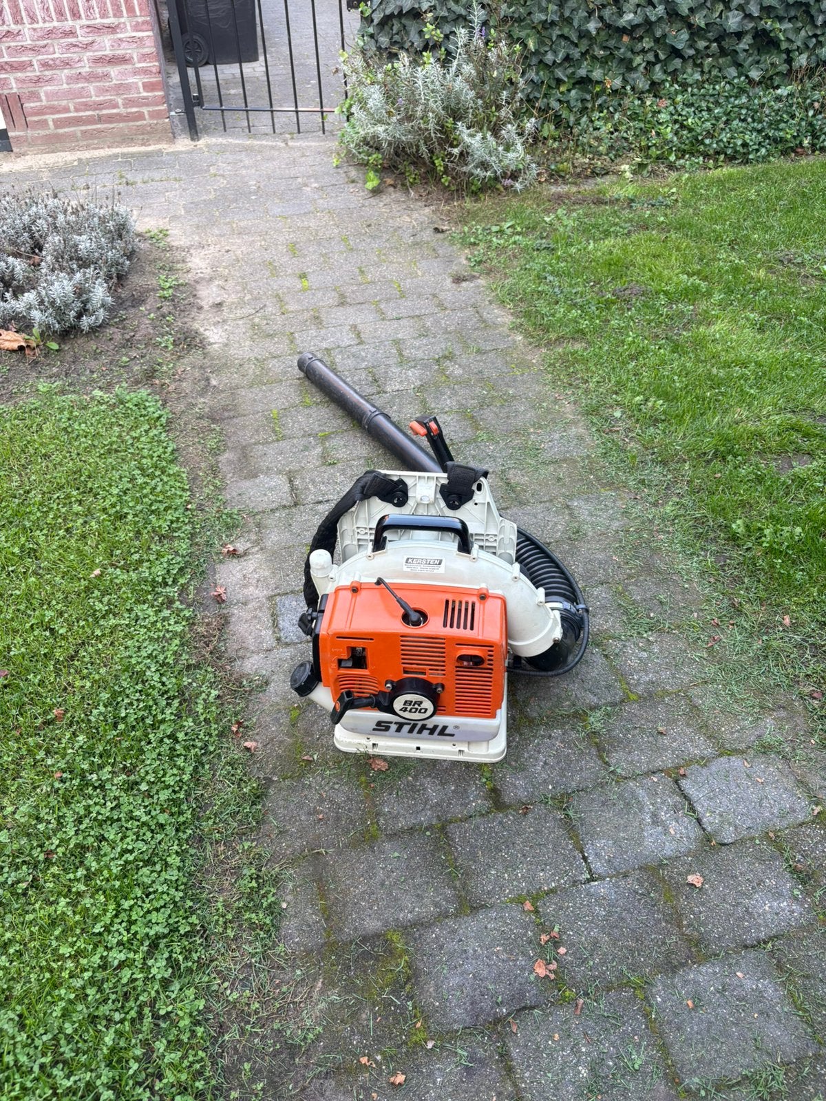 Stihl br400 bladblazer, Tuin en Terras, Ophalen, Gebruikt, Benzine, Ruggedragen