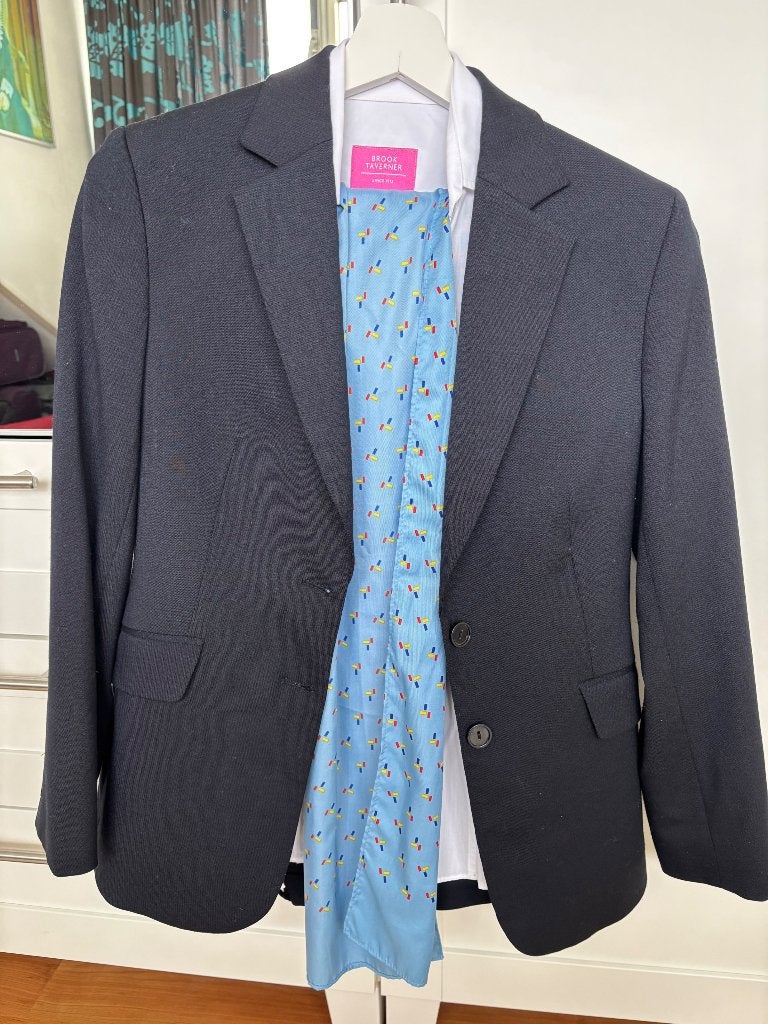 Tenue voor de opleiding Travel&Hospitality, Kleding | Dames, Ophalen, Kostuum of Pak, Zwart, Zo goed als nieuw
