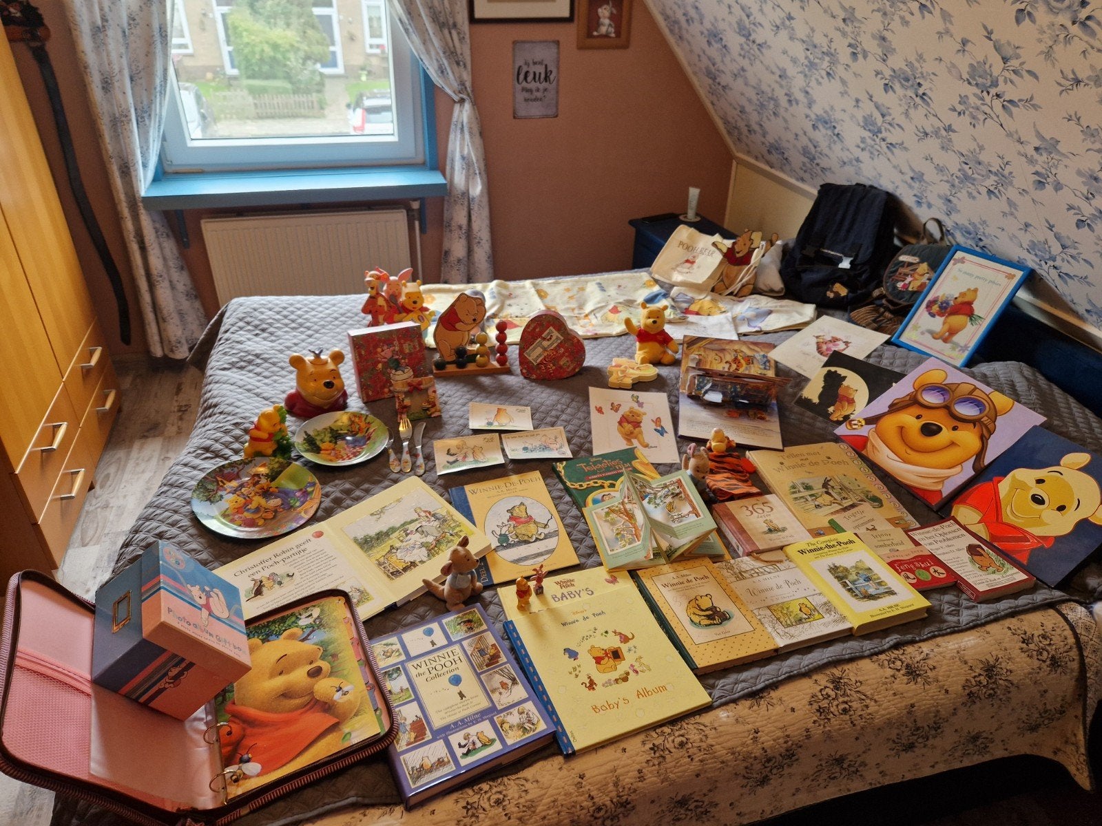 Grote Winnie de Poeh collectie: boeken, servies, decoratie, Ophalen of Verzenden