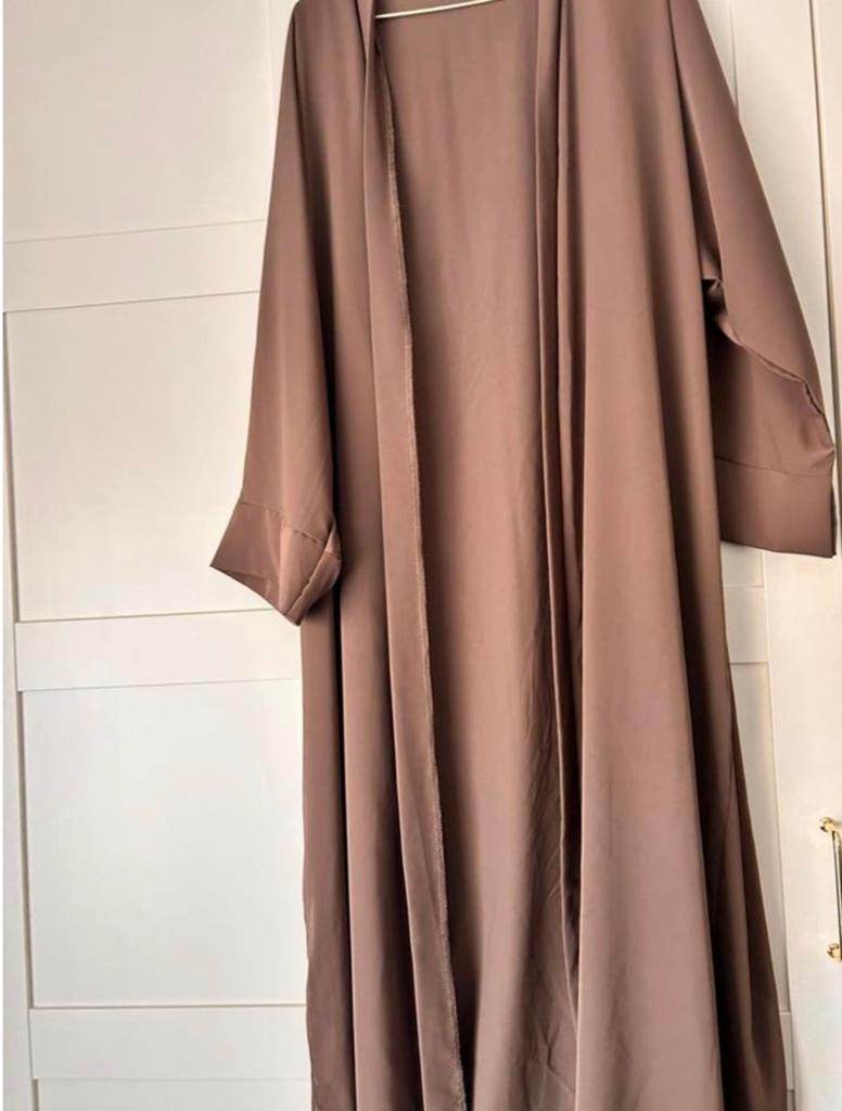 Nieuwe kimono kaftan taupe kleur merrachi styl L/XL, Kleding | Dames, Ophalen of Verzenden, Nieuw, Maat 42/44 (L), Onder de knie