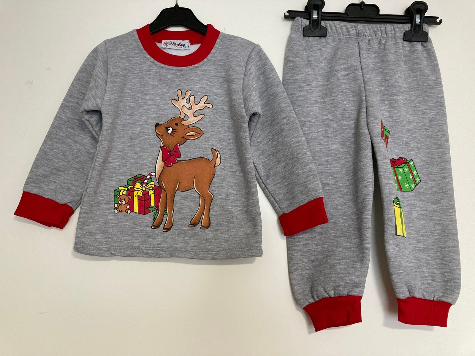 Nette kerst pakje grijs maat 92/98 ( 2-3 jaar), Kinderen en Baby's, Kinderkleding | Maat 92, Ophalen of Verzenden, Zo goed als nieuw