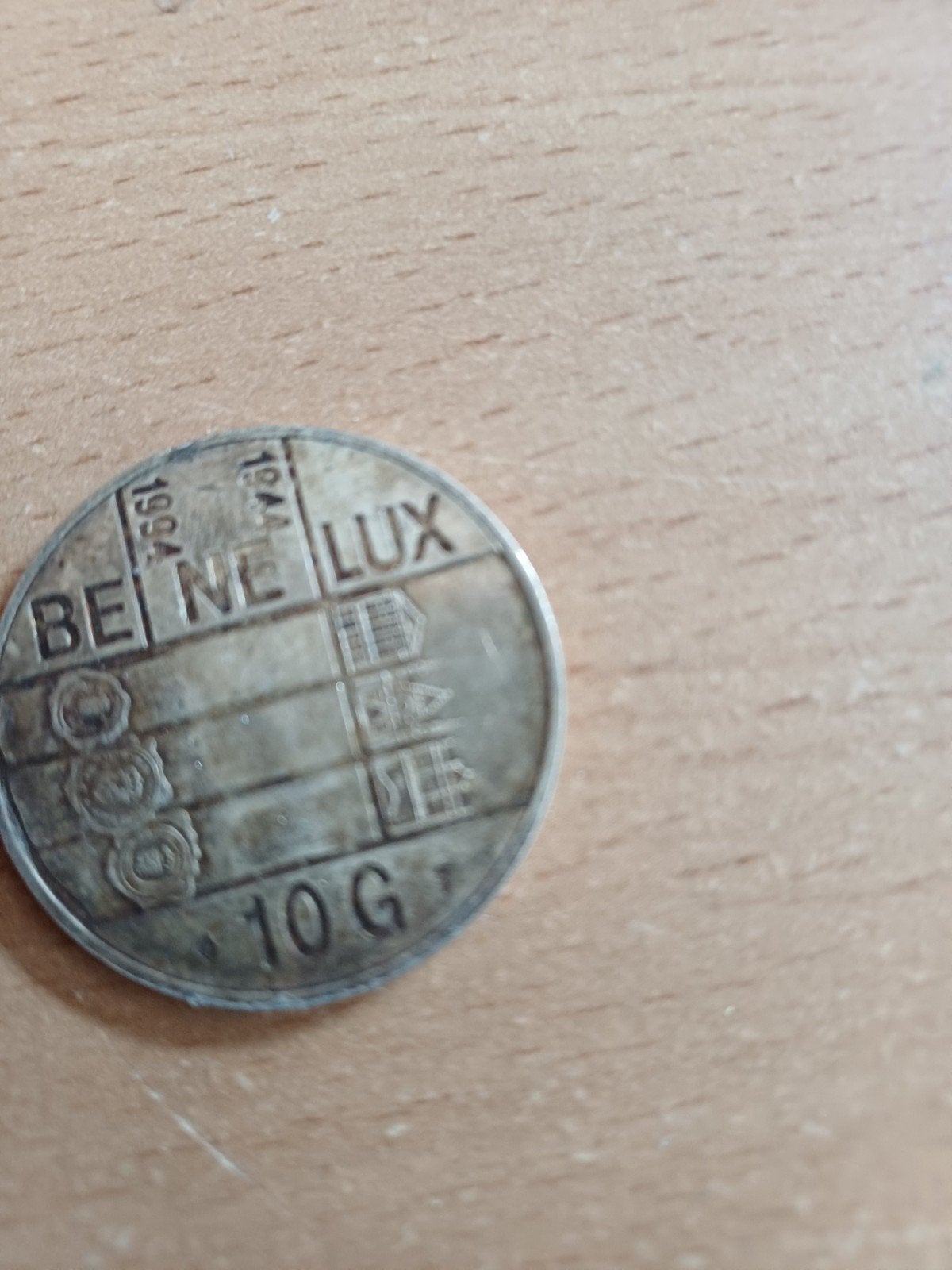 Benelux 1944-1994 zilve 10G herdenkingsmunt Koningin Beatrix, Ophalen of Verzenden, Koningin Beatrix, Overige waardes, Losse munt