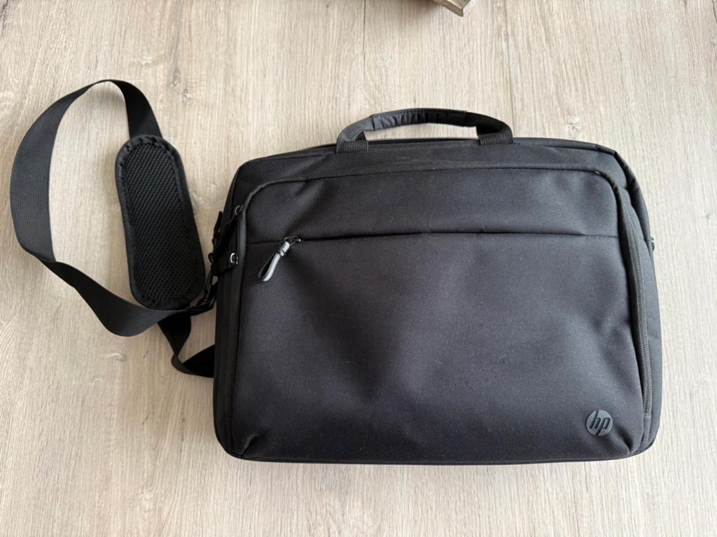 HP Laptoptas 15,6 inch - Nagenoeg nieuw, 15 inch, Schouderband, HP, Ophalen of Verzenden