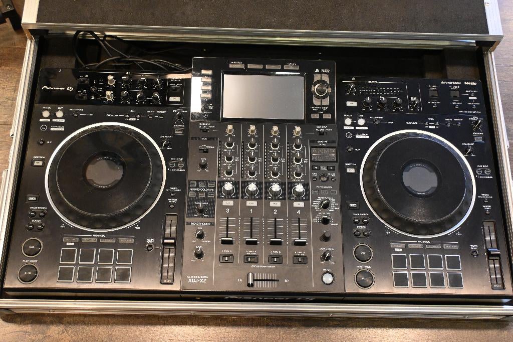 Pioneer XDJ-XZ 2023 MODEL DJ SYSTEM, Muziek en Instrumenten, Dj-sets en Draaitafels, Ophalen of Verzenden, Zo goed als nieuw, Pioneer