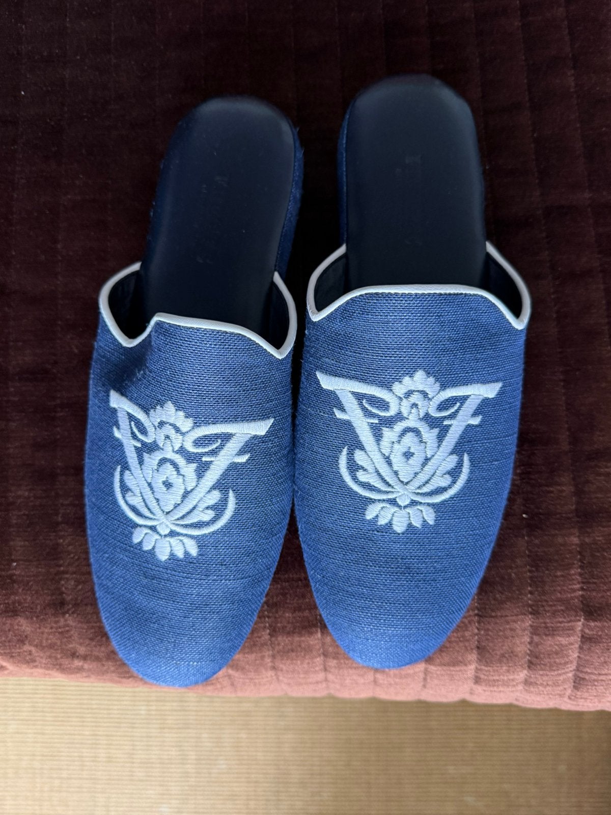 Luxe leren/linnen slippers. Frette. Handmade Italy. Mt 44, Nieuw, Pantoffels of Sloffen, Verzenden, Blauw