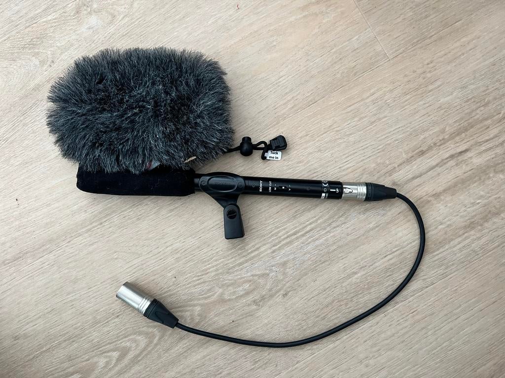 Sony ECM-674 Shotgun Microfoon met XLR kabel en windhoes, Muziek en Instrumenten, Microfoons, Ophalen of Verzenden, Zo goed als nieuw
