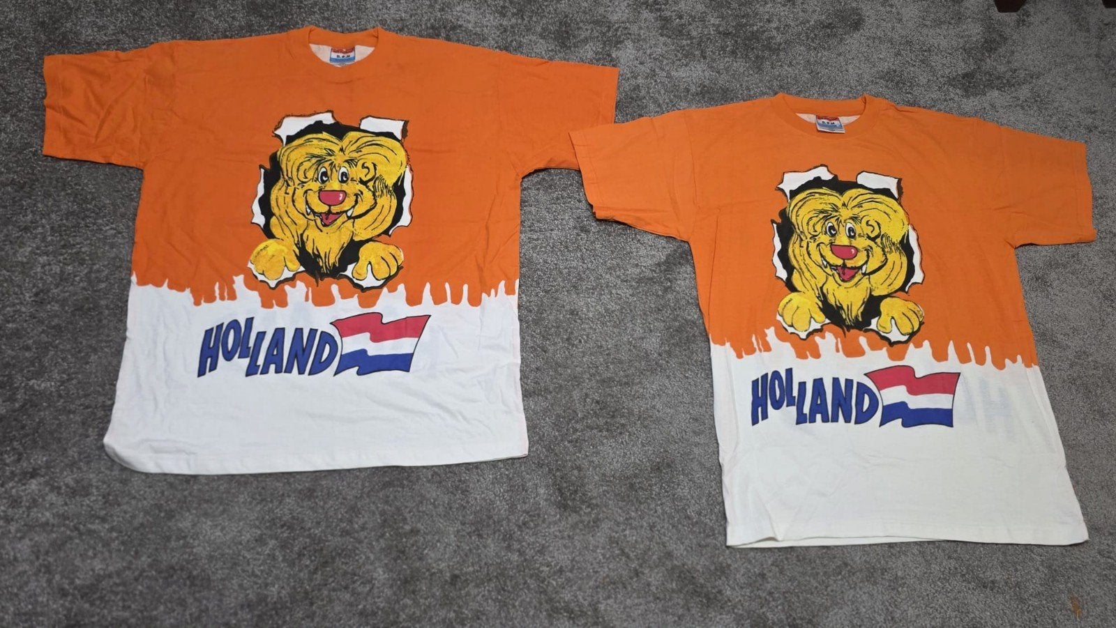 Nieuw - set van 2 - voetbal shirts - oranje - WK - leeuw, Kleding | Heren, T-shirts, Ophalen of Verzenden, Nieuw, Maat 56/58 (XL)