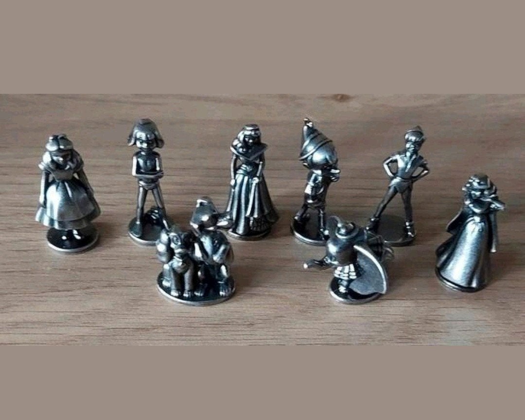 Monopoly Disney Editie 2002 met 8 IJzeren Pionnen, Hobby en Vrije tijd, Gezelschapsspellen | Bordspellen, Vijf spelers of meer