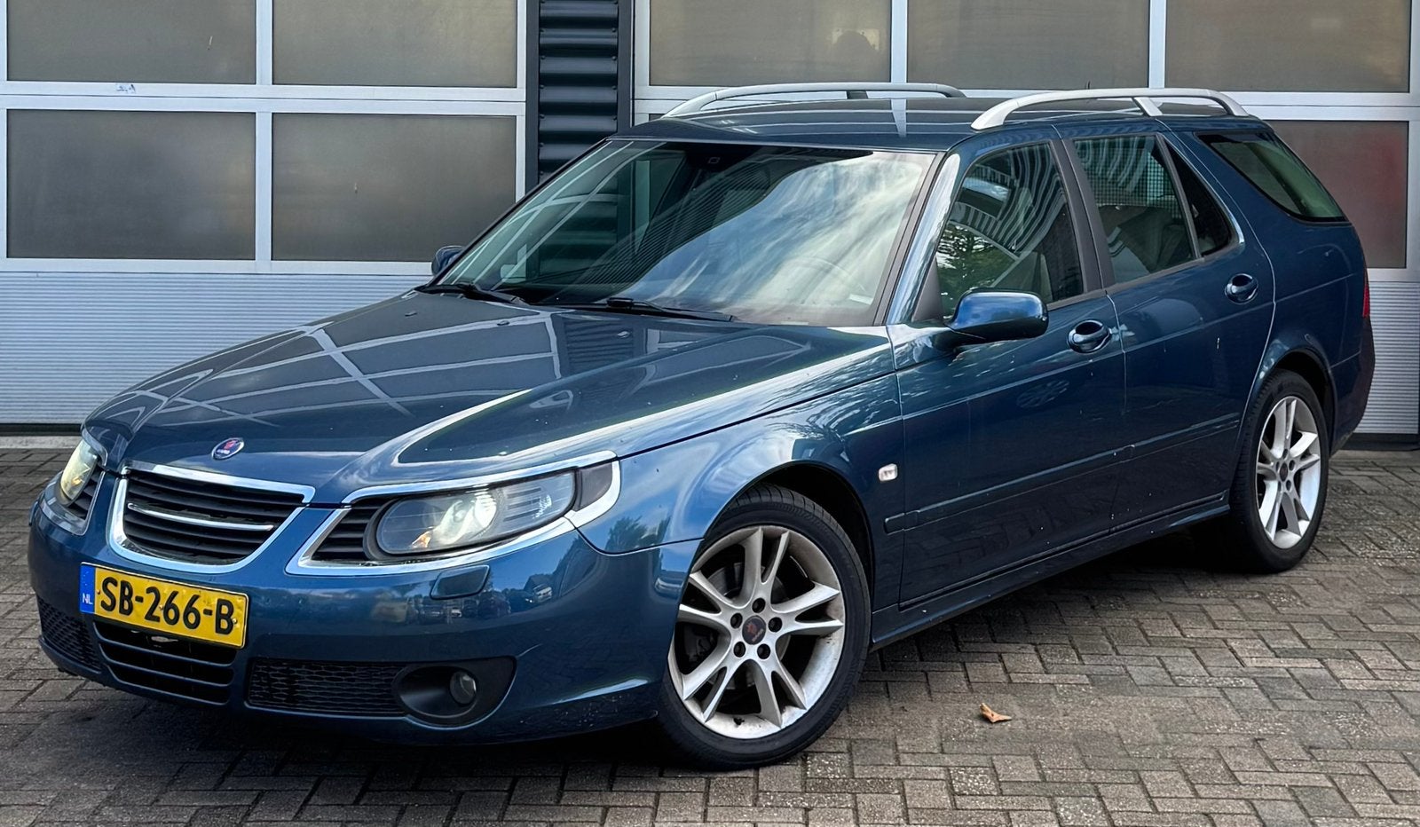 Saab 9-5 1.9 TID Sport Estate 2008 Blauw - netjes - goed, Voorwielaandrijving, 15 km/l, 1800 kg, Beige