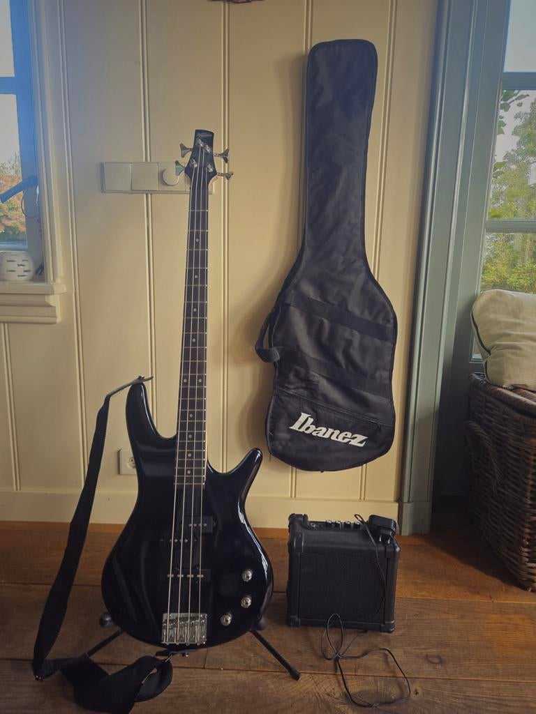 Ibanez GSR180-BK SET 2 Zwarte Elektrische Basgitaar, Muziek en Instrumenten, Snaarinstrumenten | Gitaren | Bas, Ophalen, Zo goed als nieuw