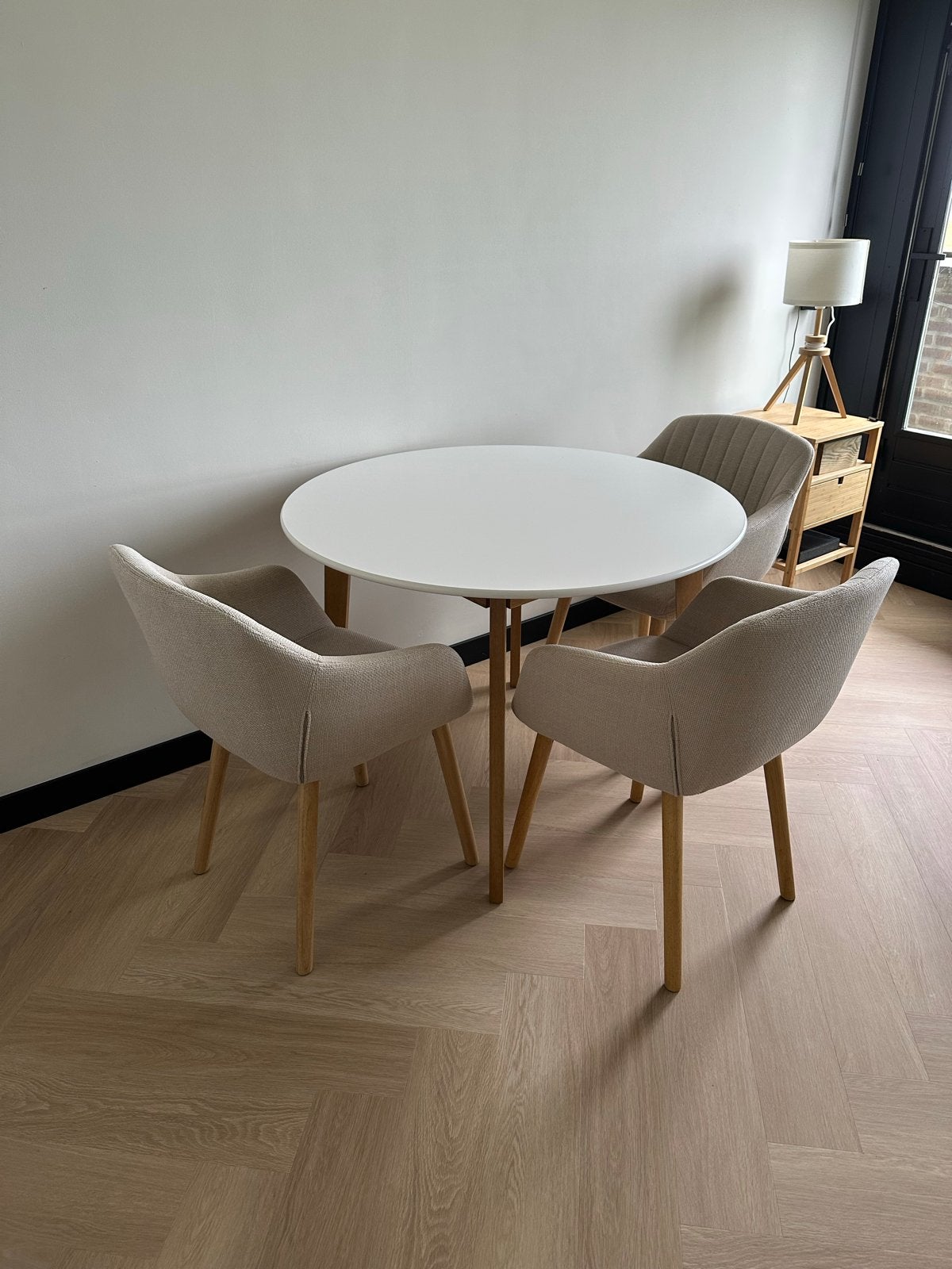 Witte eettafel (105 cm), Huis en Inrichting, Ophalen, Gebruikt, 100 tot 150 cm, Rond