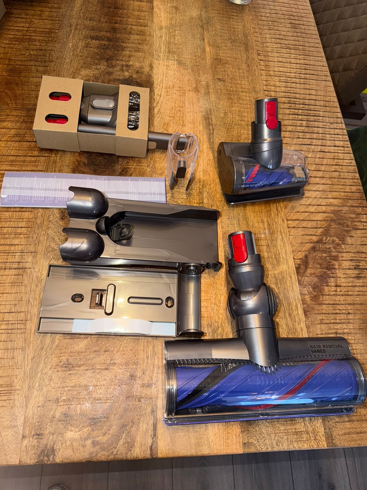 Dyson stofzuiger onderdelen, Witgoed en Apparatuur, Stofzuigers, Ophalen of Verzenden, Zo goed als nieuw, 1200 tot 1600 watt