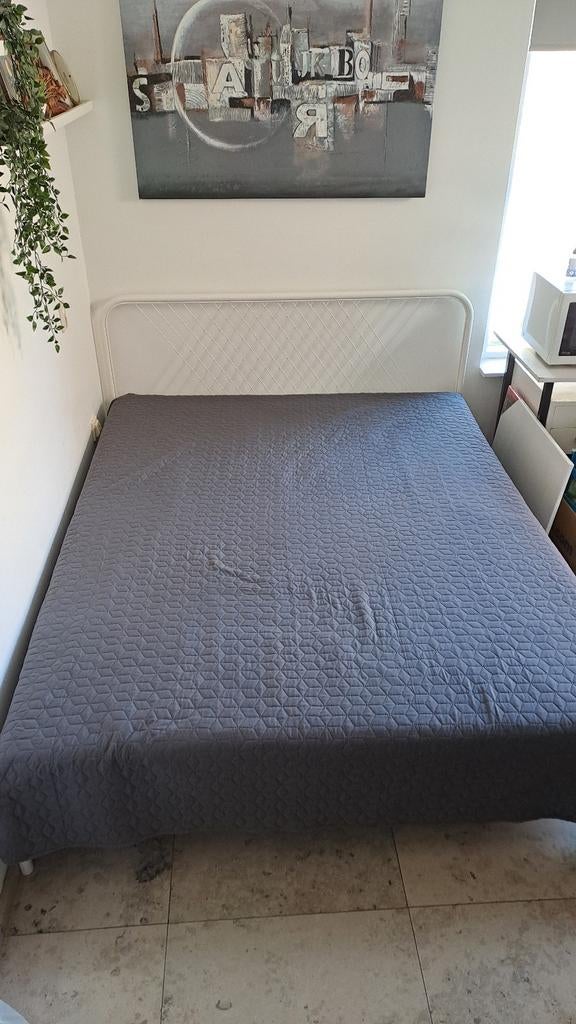 Modern tweepersoonsbed (160x200), wit, metaal, IKEA NESTTUN, Ophalen, Wit, Tweepersoons, Zo goed als nieuw