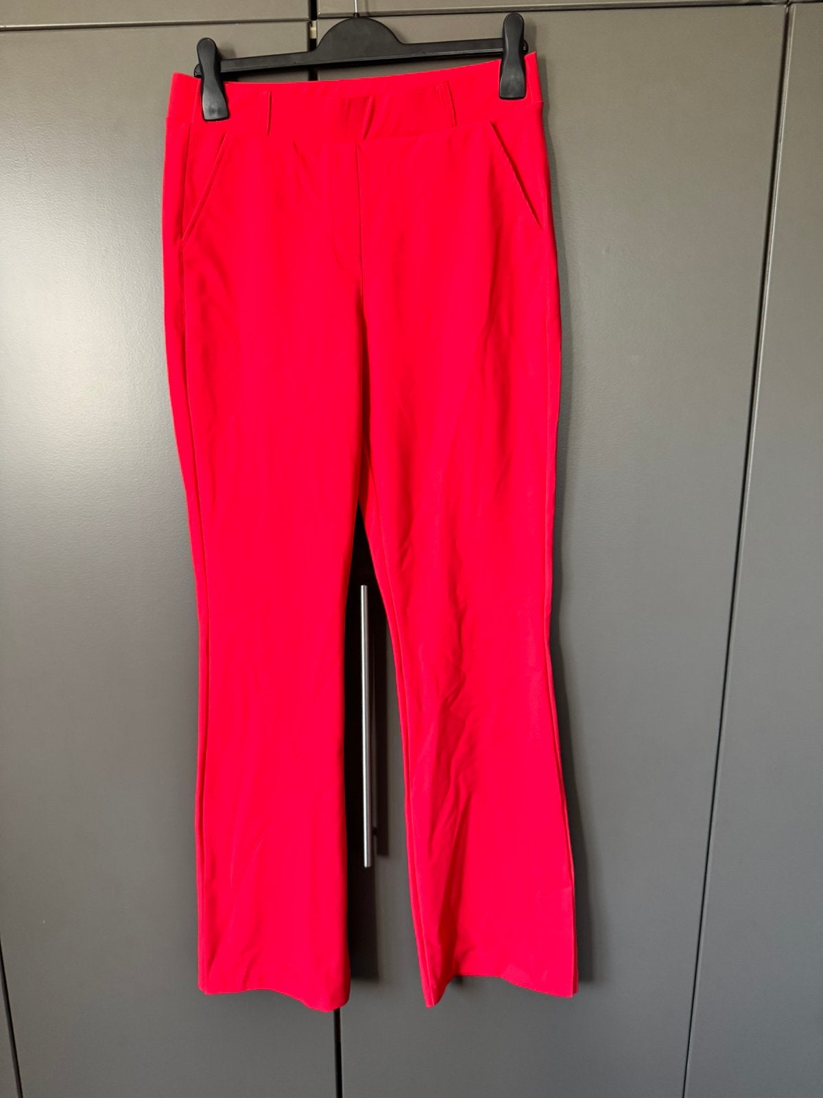 Studio Anneloes flair broek rood maat M, Kleding | Dames, Maat 38/40 (M), Ophalen of Verzenden, Zo goed als nieuw, Lang