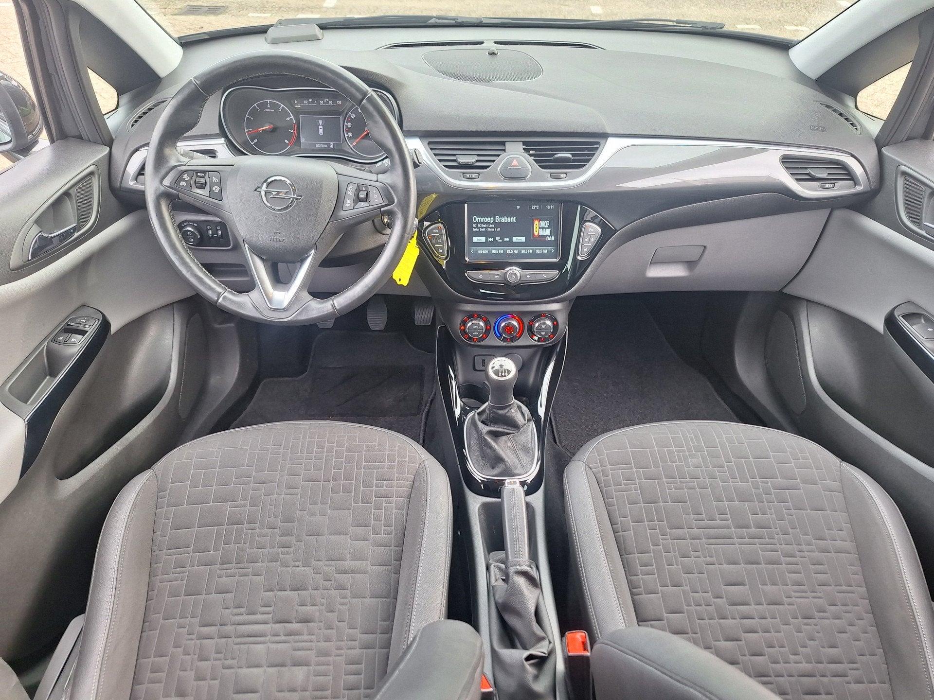 Opel Corsa 1.0 Turbo Innovation CLIMA/STOELVERW/NAVI/CAMERA/, Auto's, Voorwielaandrijving, Stof, Gebruikt, Euro 6