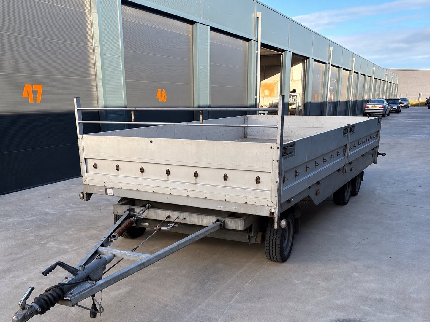 Robuuste aanhangwagen met drie assen 1800kg, Ophalen, Gebruikt